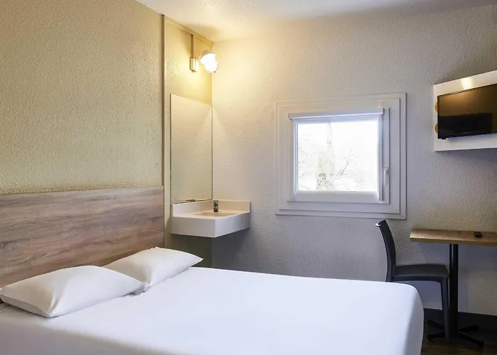 Hotel Hotelf1 Lyon Priest *