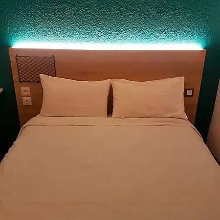 Hotel Hotelf1 Lyon Priest *